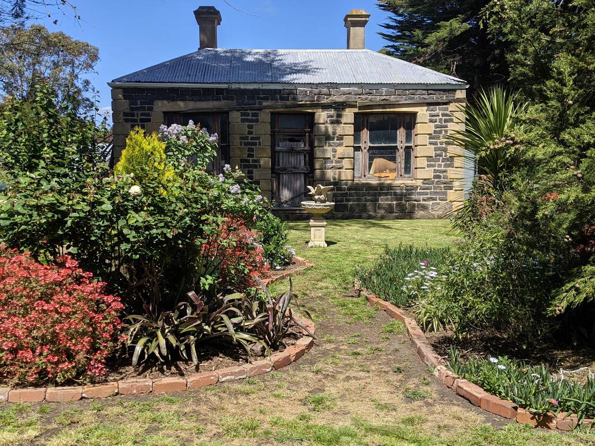 701 Taylor Road, Meredith For Sale by Farmbuy.com - image 4