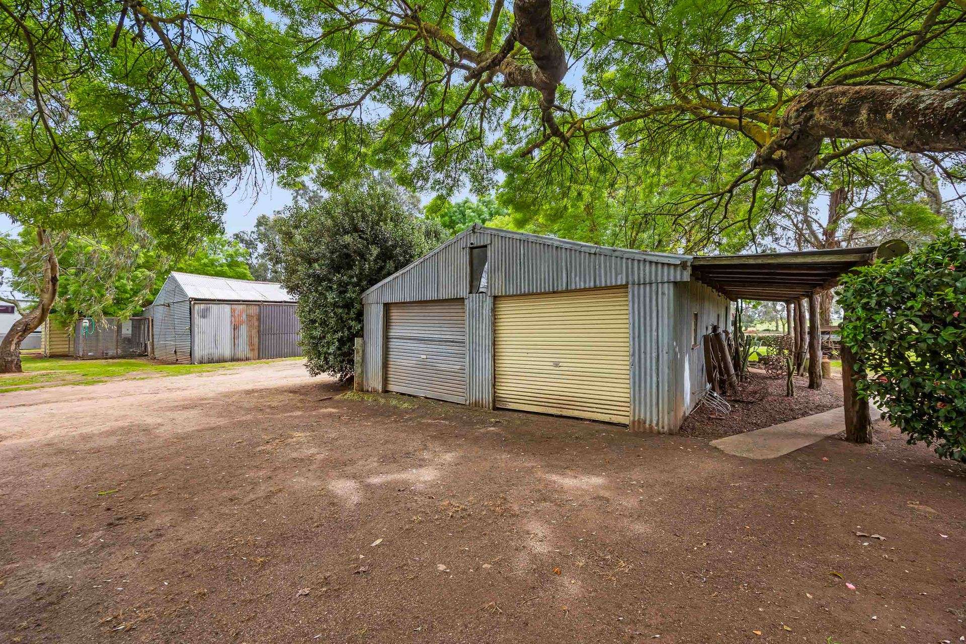 17 Camerons Lane, Waubra For Sale by Farmbuy.com - image 14