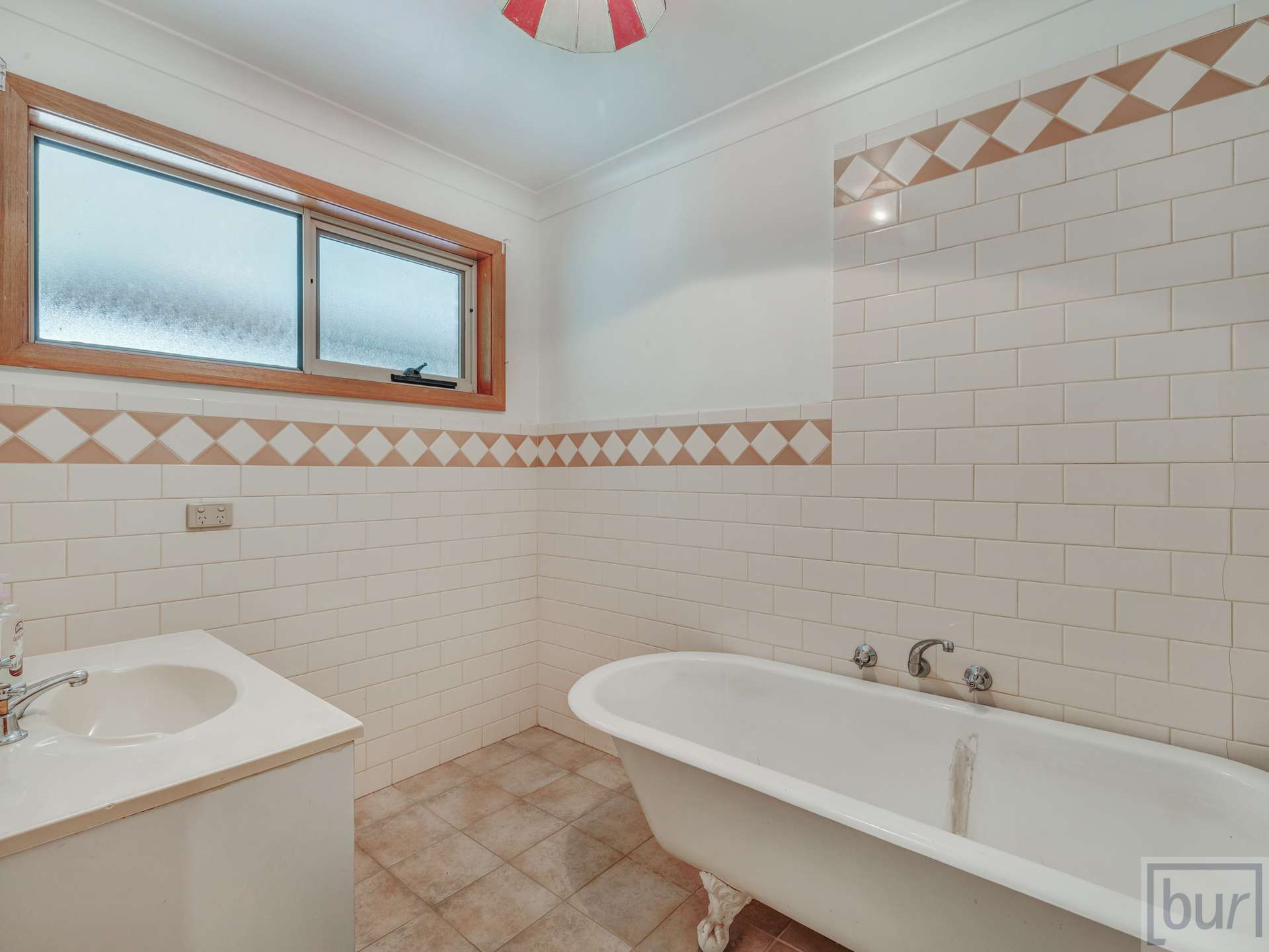 2035 Boorhaman Road, Peechelba East For Sale by Farmbuy.com - image 7