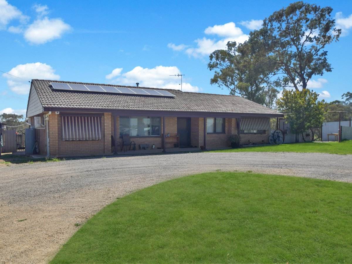 3290 Moppity Road, Young Sold by Farmbuy.com - image 3