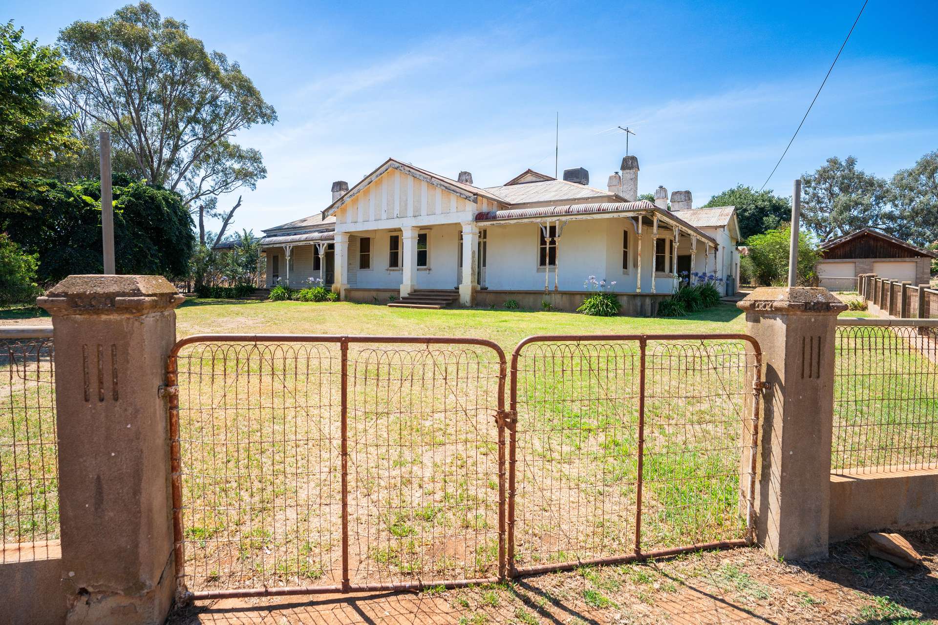 1726 Howlong Burrumbuttock Road, Burrumbuttock For Sale by Farmbuy.com - image 32