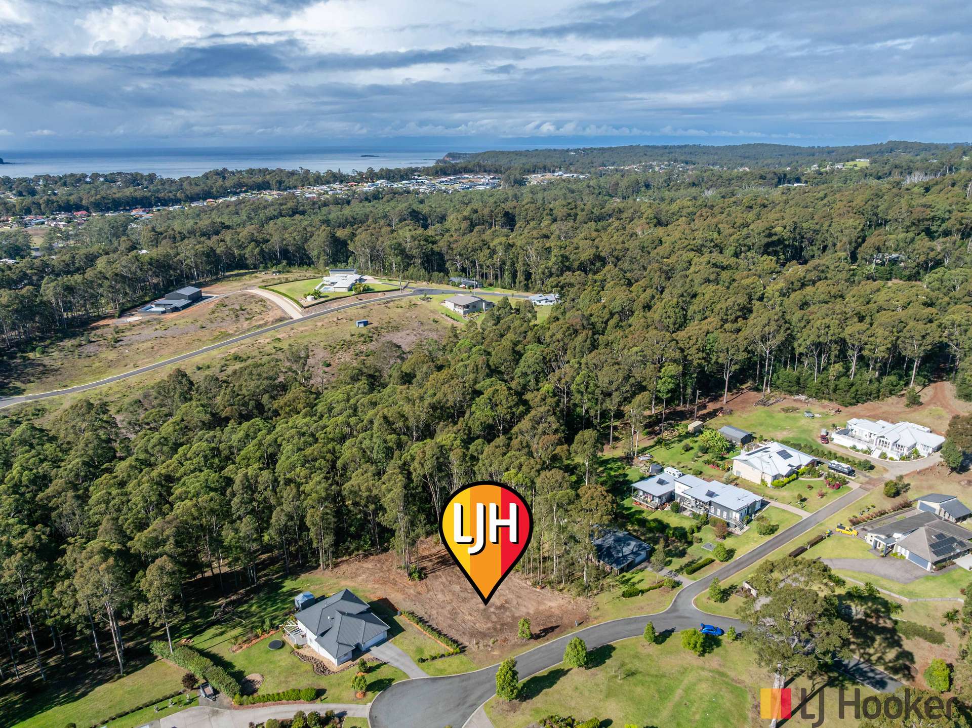 13 Woodlot Place, Batehaven For Sale by Farmbuy.com - image 12