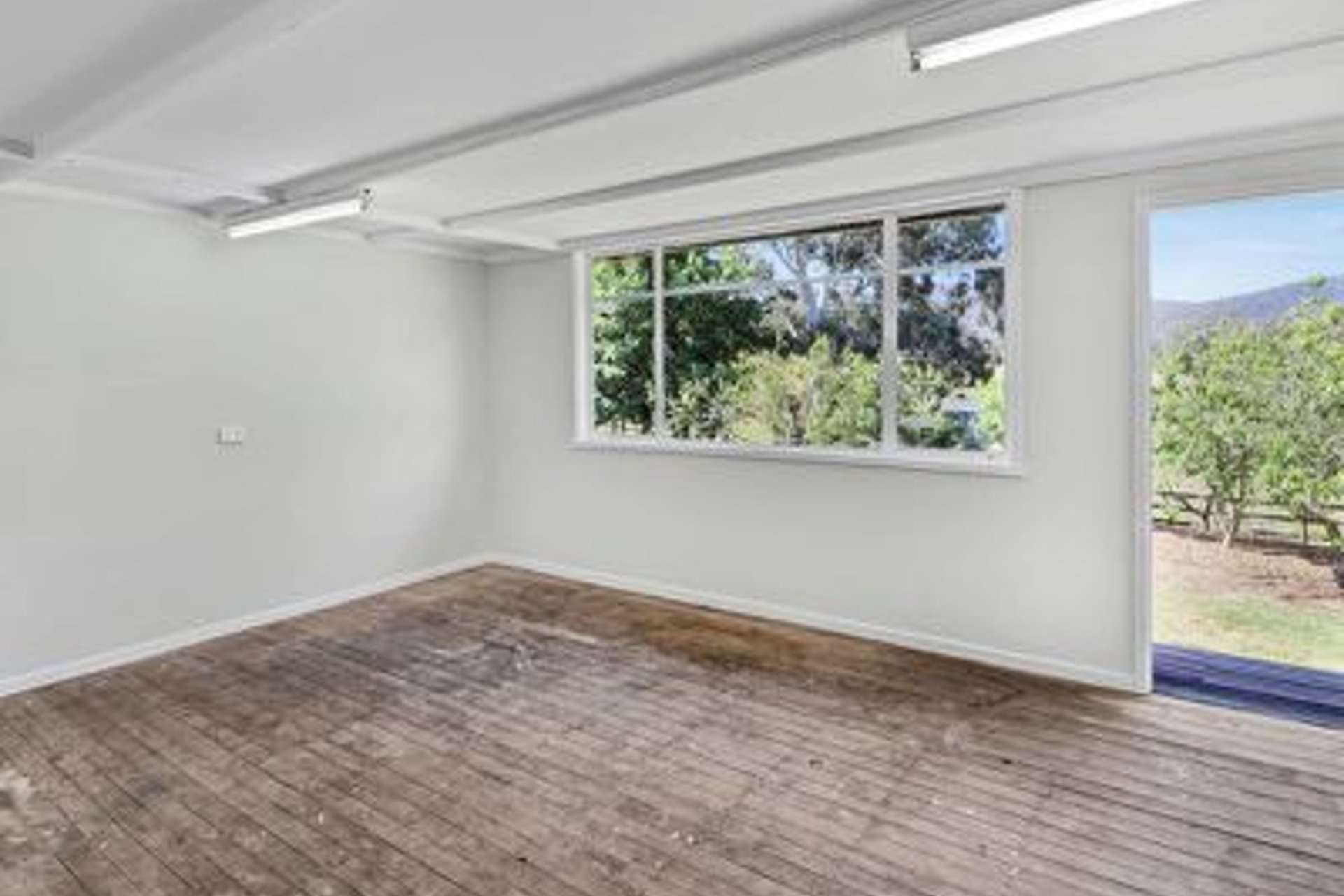 768 North Creek Road, Ancona For Sale by Farmbuy.com - image 23