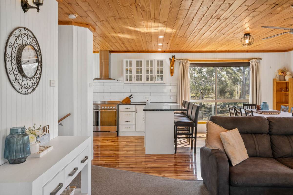 277 Cambria Drive, Dolphin Sands For Sale by Farmbuy.com - image 16