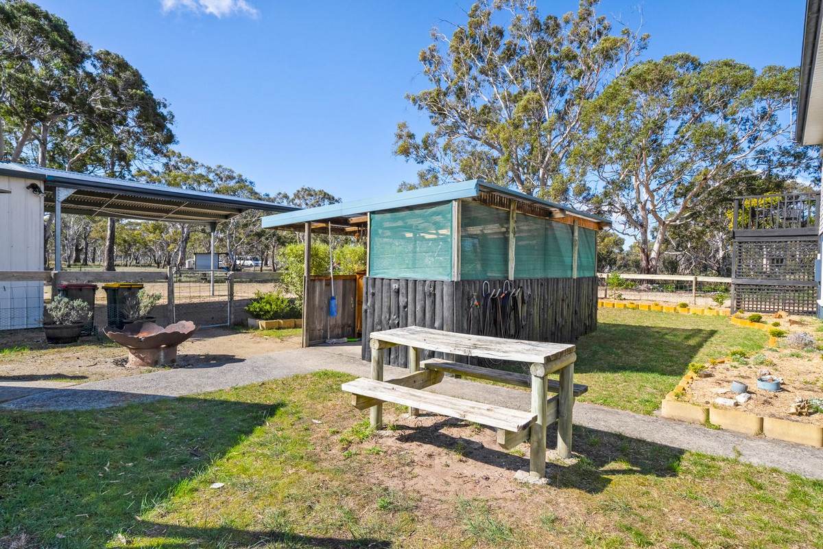 277 Cambria Drive, Dolphin Sands For Sale by Farmbuy.com - image 25