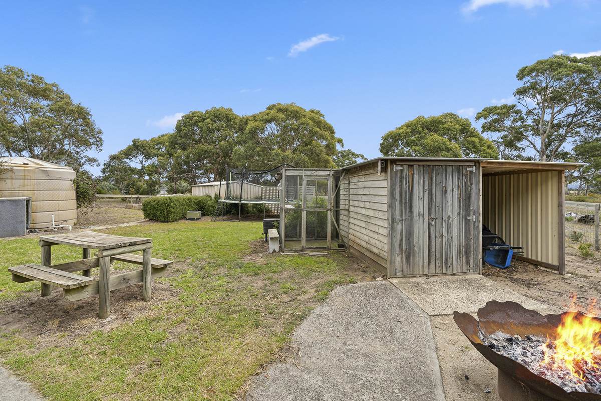 277 Cambria Drive, Dolphin Sands For Sale by Farmbuy.com - image 26