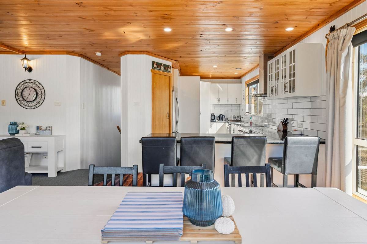 277 Cambria Drive, Dolphin Sands For Sale by Farmbuy.com - image 6