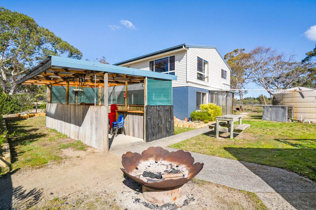 277 Cambria Drive, Dolphin Sands For Sale by Farmbuy.com - image 23