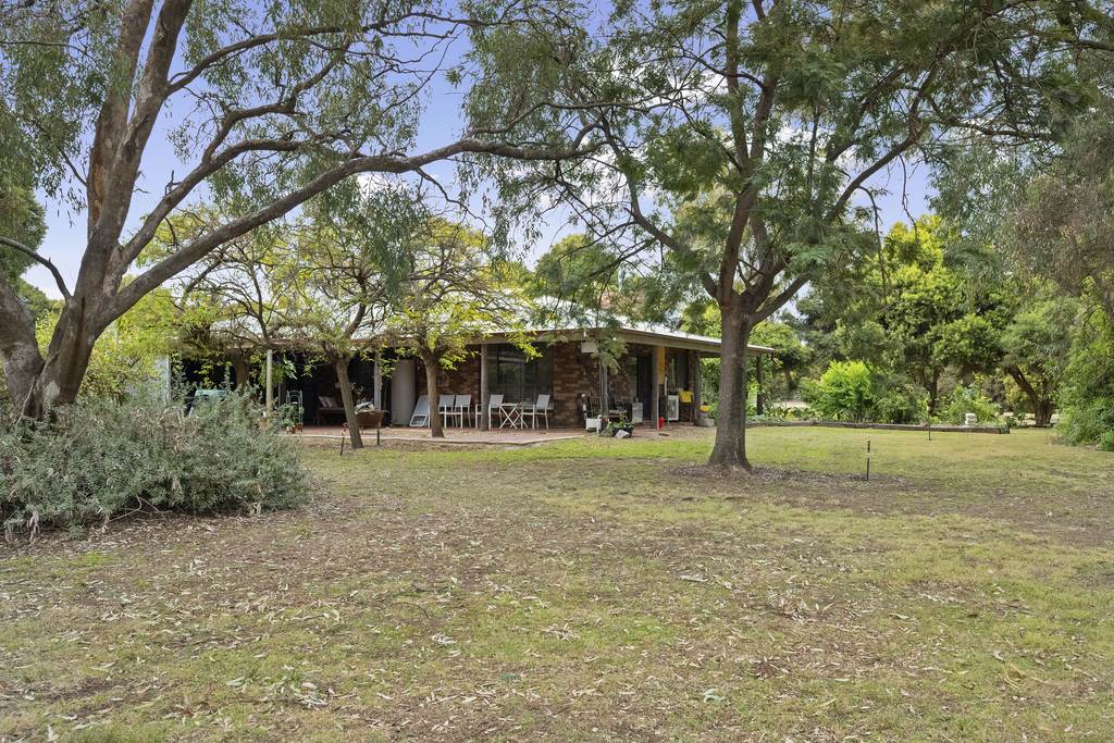 1 School Road, Gunbower VIC 3566