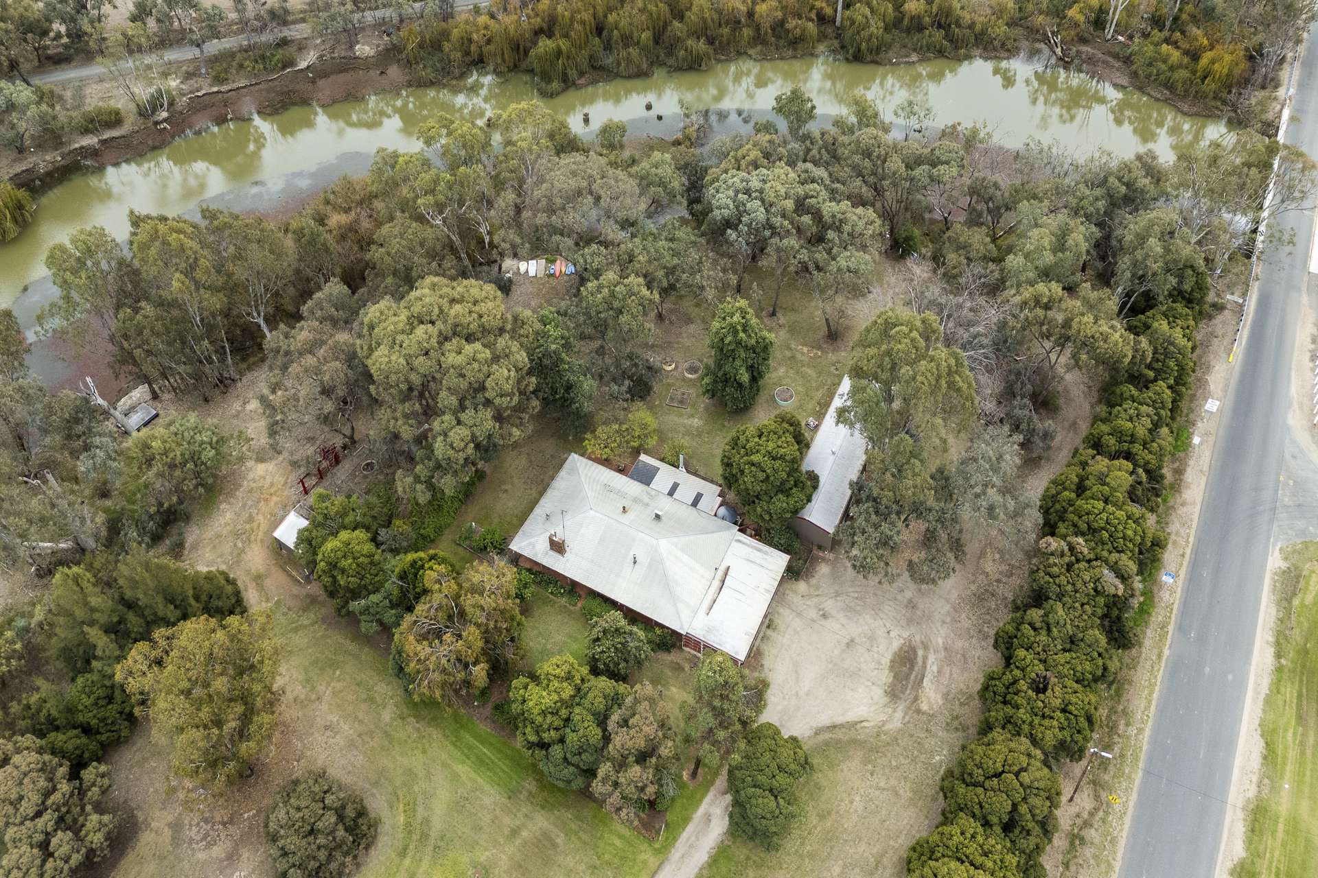 1 School Road, Gunbower For Sale by Farmbuy.com - image 21