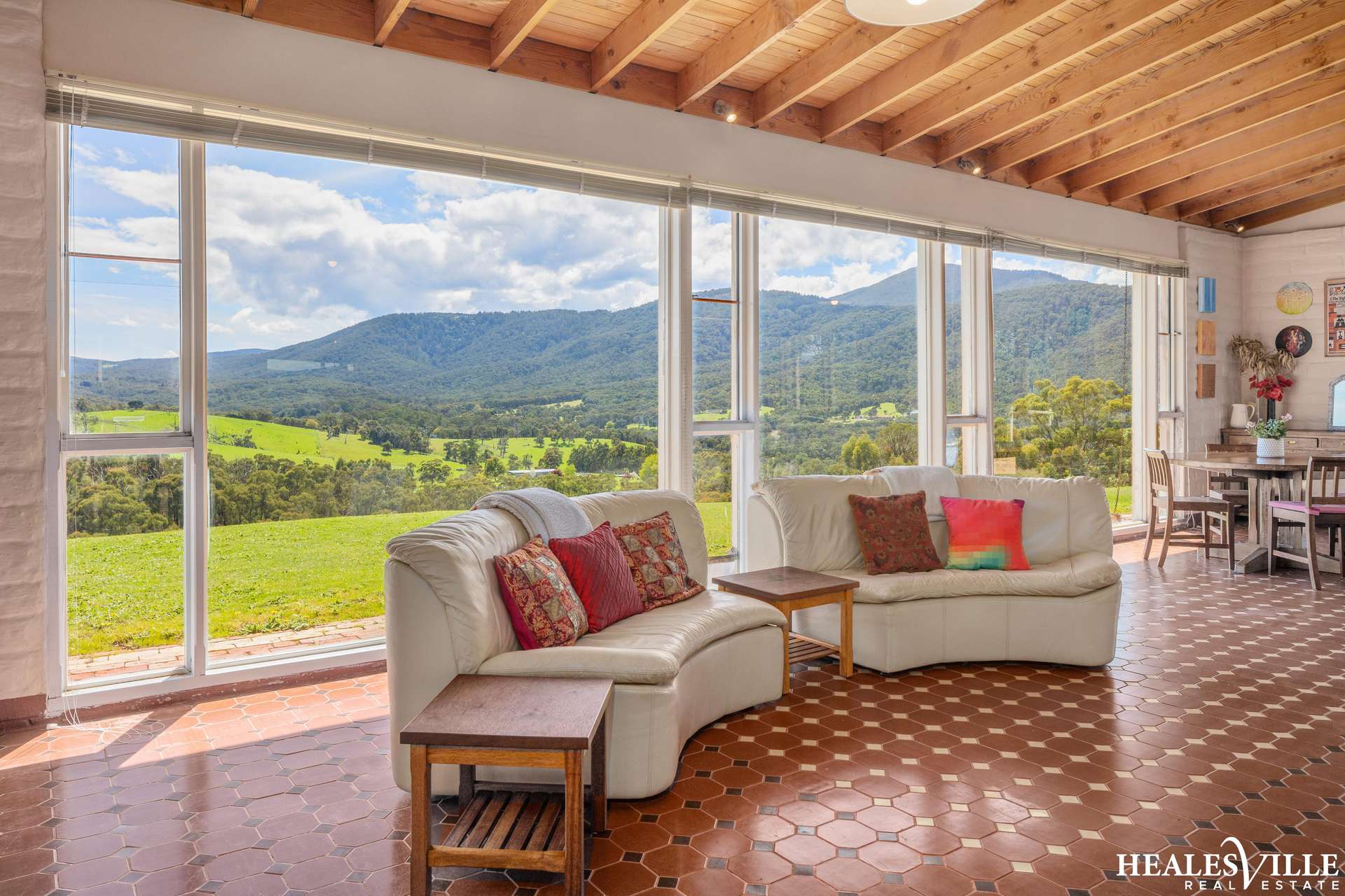 64 Arthurs Road, Chum Creek For Sale by Farmbuy.com - image 2