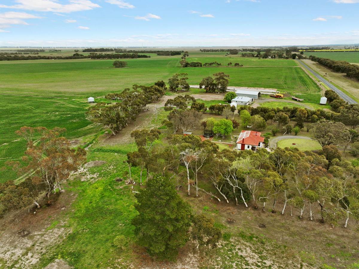 1047 Rokewood-Shelford Road, Shelford Sold by Farmbuy.com - image 8