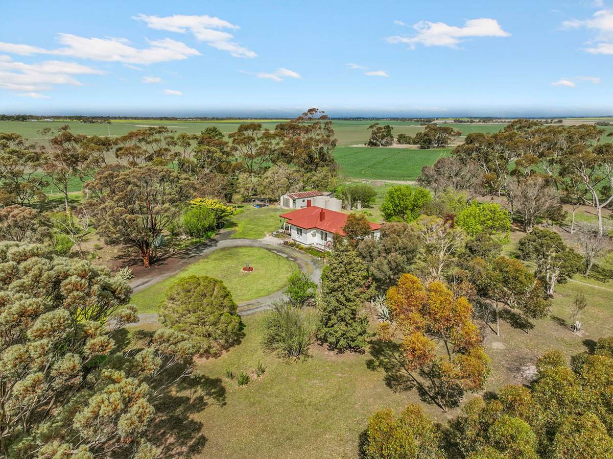 1047 Rokewood-Shelford Road, Shelford Sold by Farmbuy.com - image 7