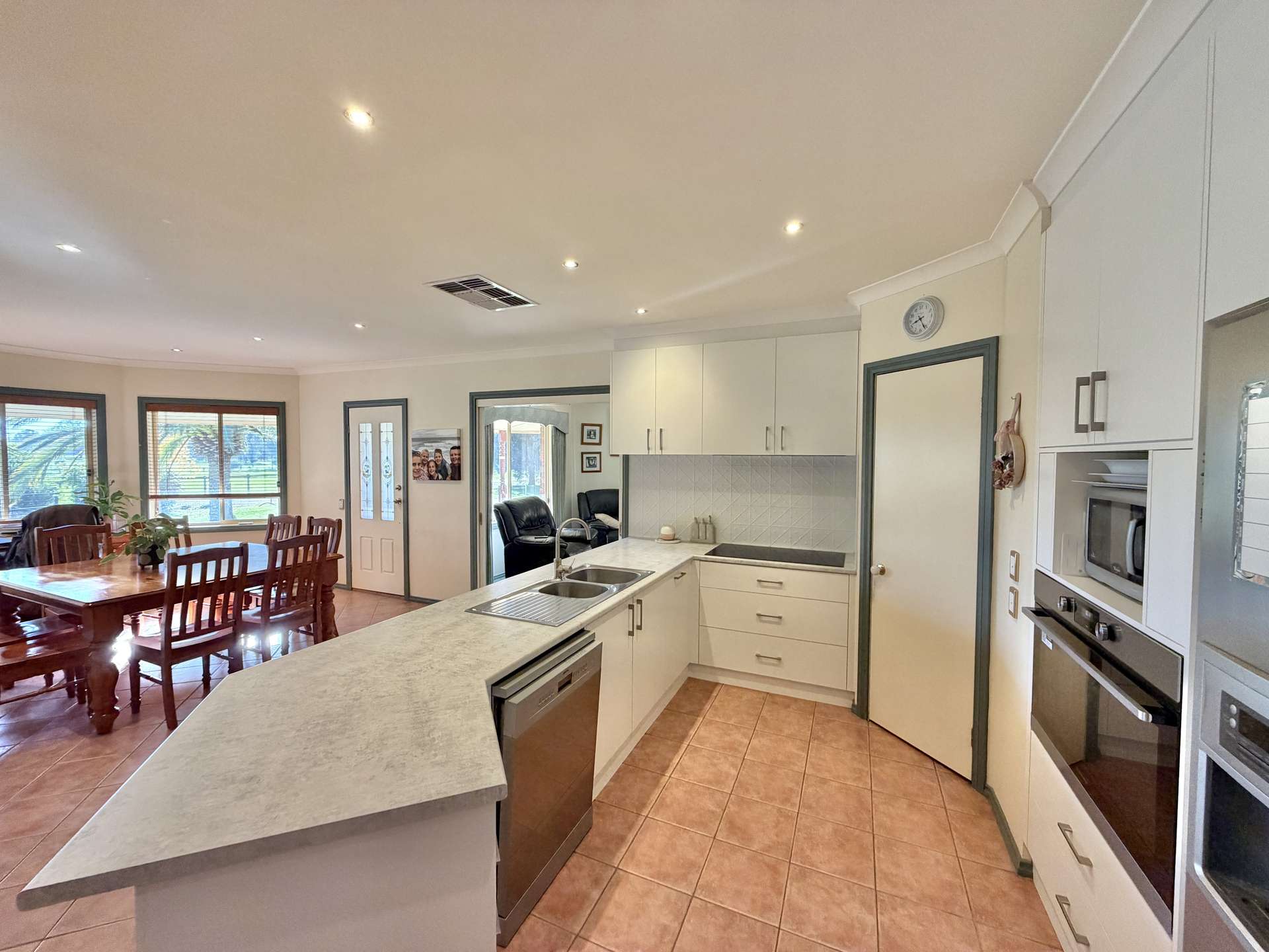 52 Sheehan Rd, Koonoomoo For Sale by Farmbuy.com - image 5