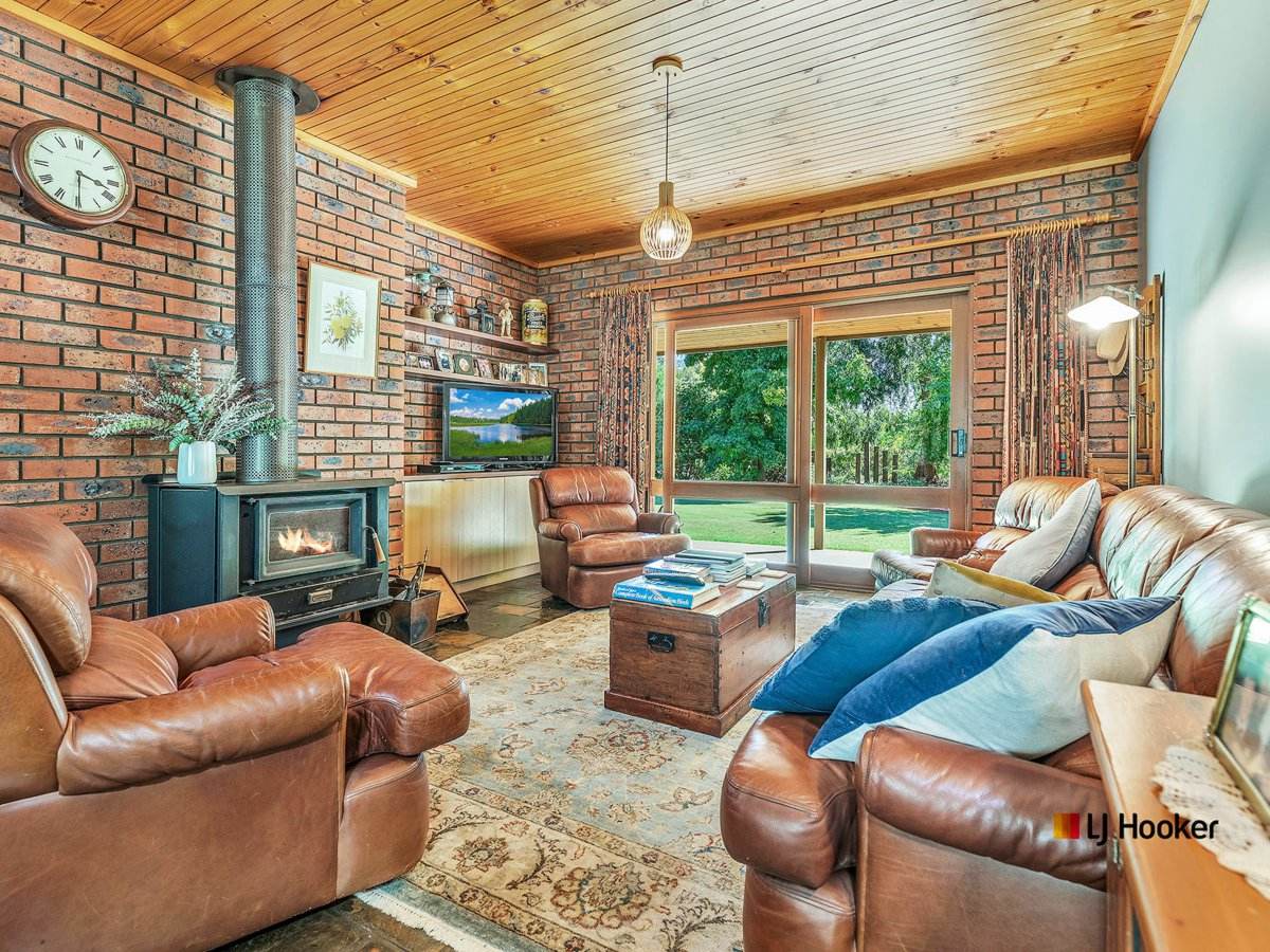 18 Clifton Street East, Mathoura For Sale by Farmbuy.com - image 11