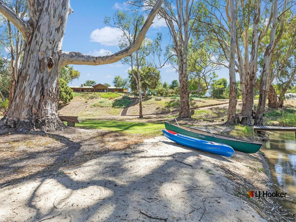 18 Clifton Street East, Mathoura For Sale by Farmbuy.com - image 22