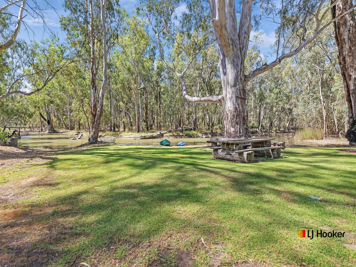 18 Clifton Street East, Mathoura For Sale by Farmbuy.com - image 23