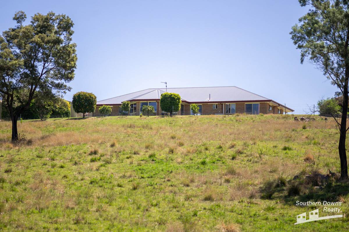 4 Browns Road, Dalveen For Sale by Farmbuy.com - image 27