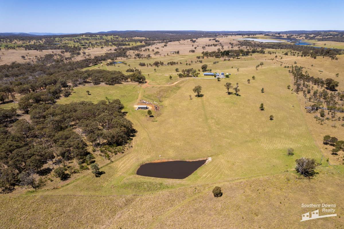 4 Browns Road, Dalveen For Sale by Farmbuy.com - image 27