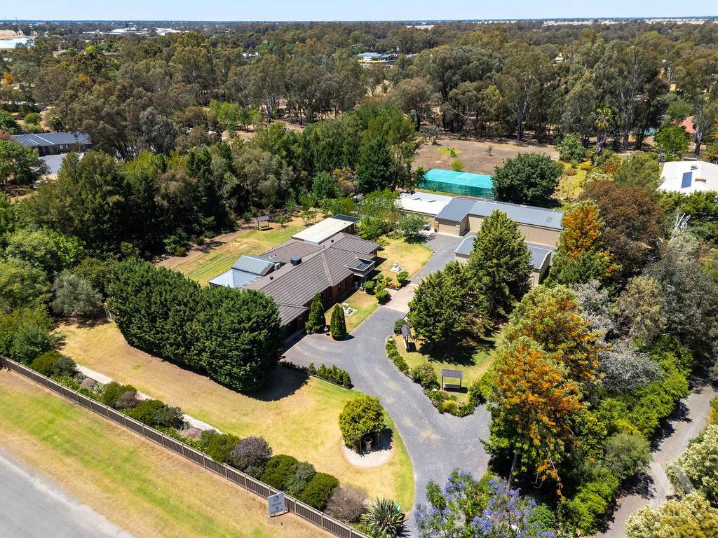 21 Havenstock Drive, Yarrawonga VIC 3730