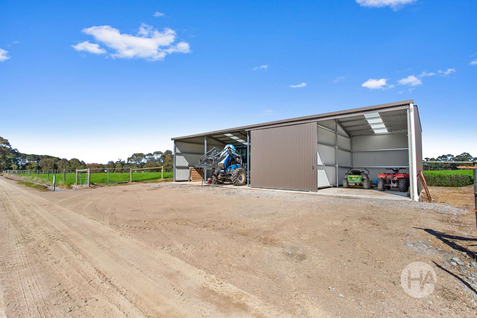 155 Stumpy Gully Road, Balnarring For Sale by Farmbuy.com - image 11