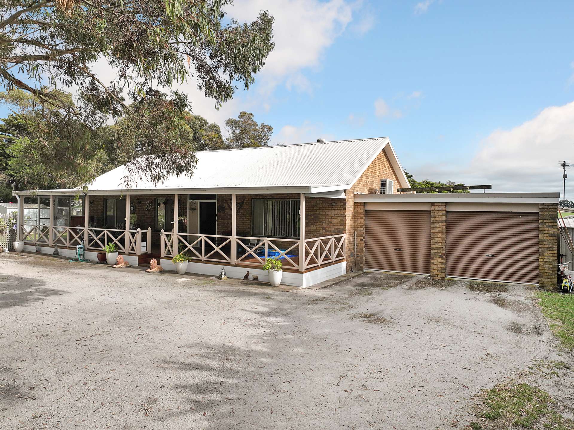 1026 Hamilton Highway, Derrinallum For Sale by Farmbuy.com - image 1