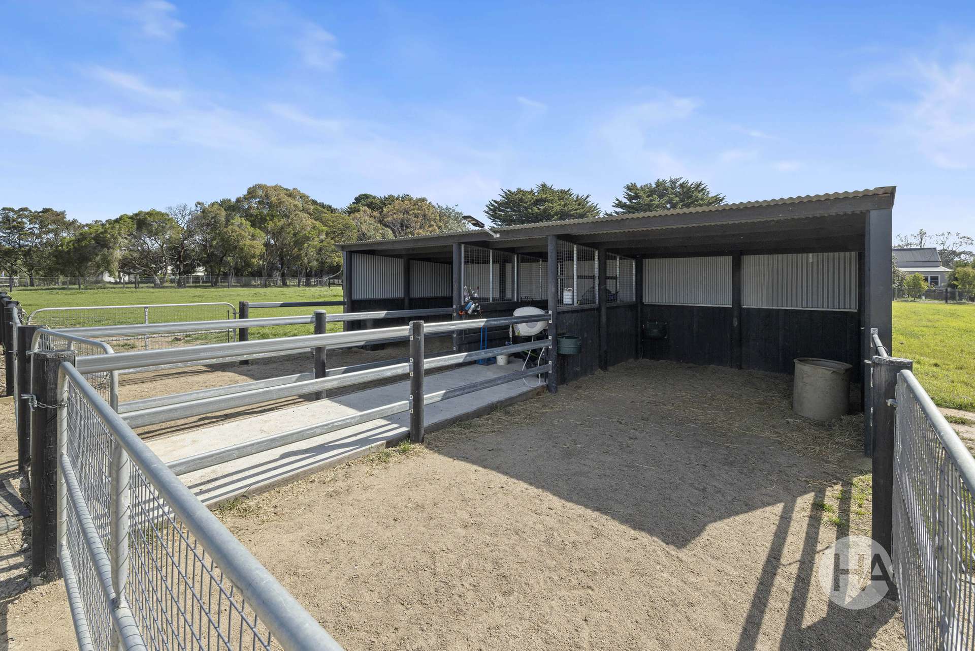 91 Stumpy Gully Road, Balnarring For Sale by Farmbuy.com - image 13