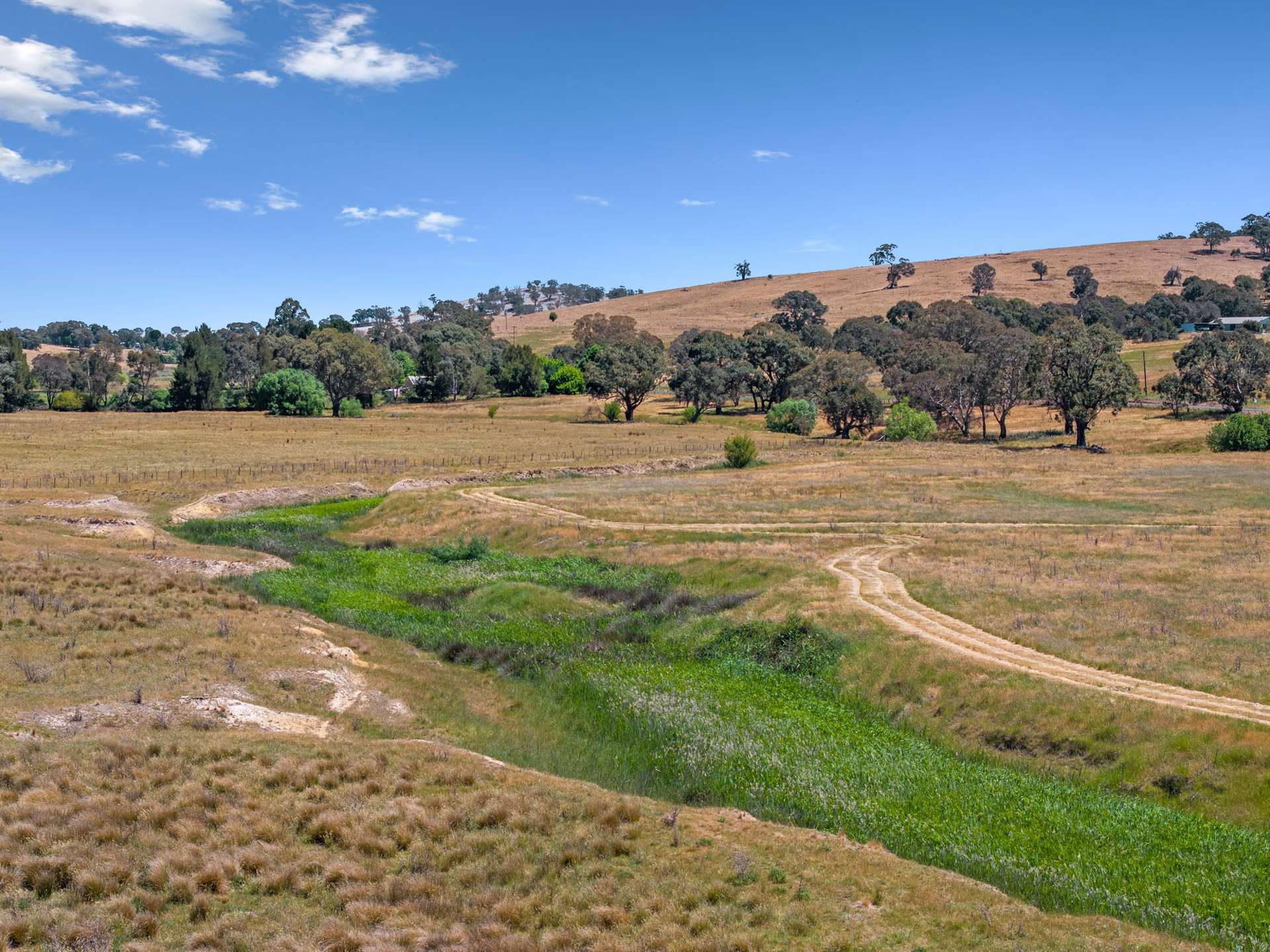 1 Chapel Street, Dalton For Sale by Farmbuy.com - image 5