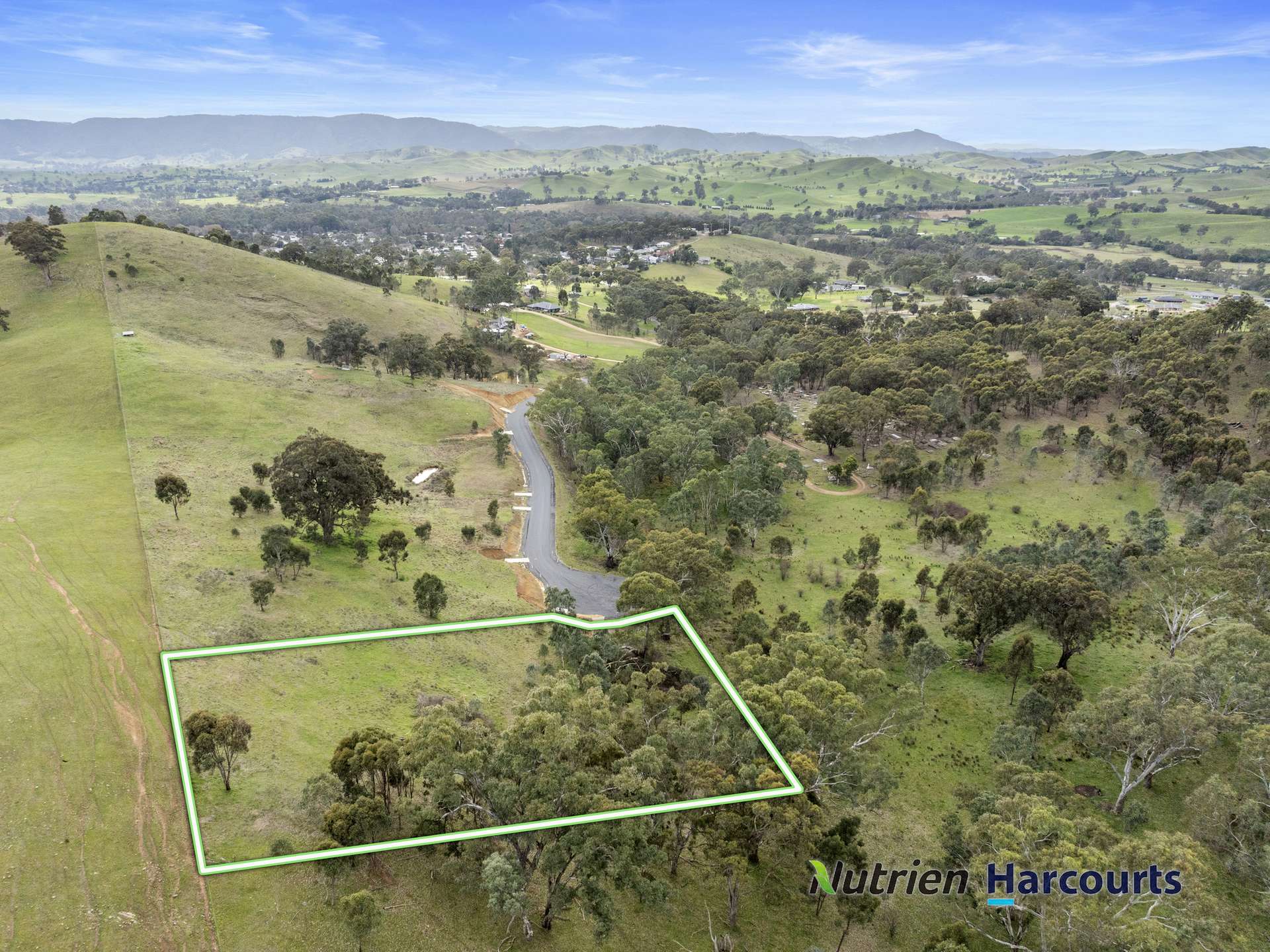 84 Moyle Street, Yea For Sale by Farmbuy.com - image 1
