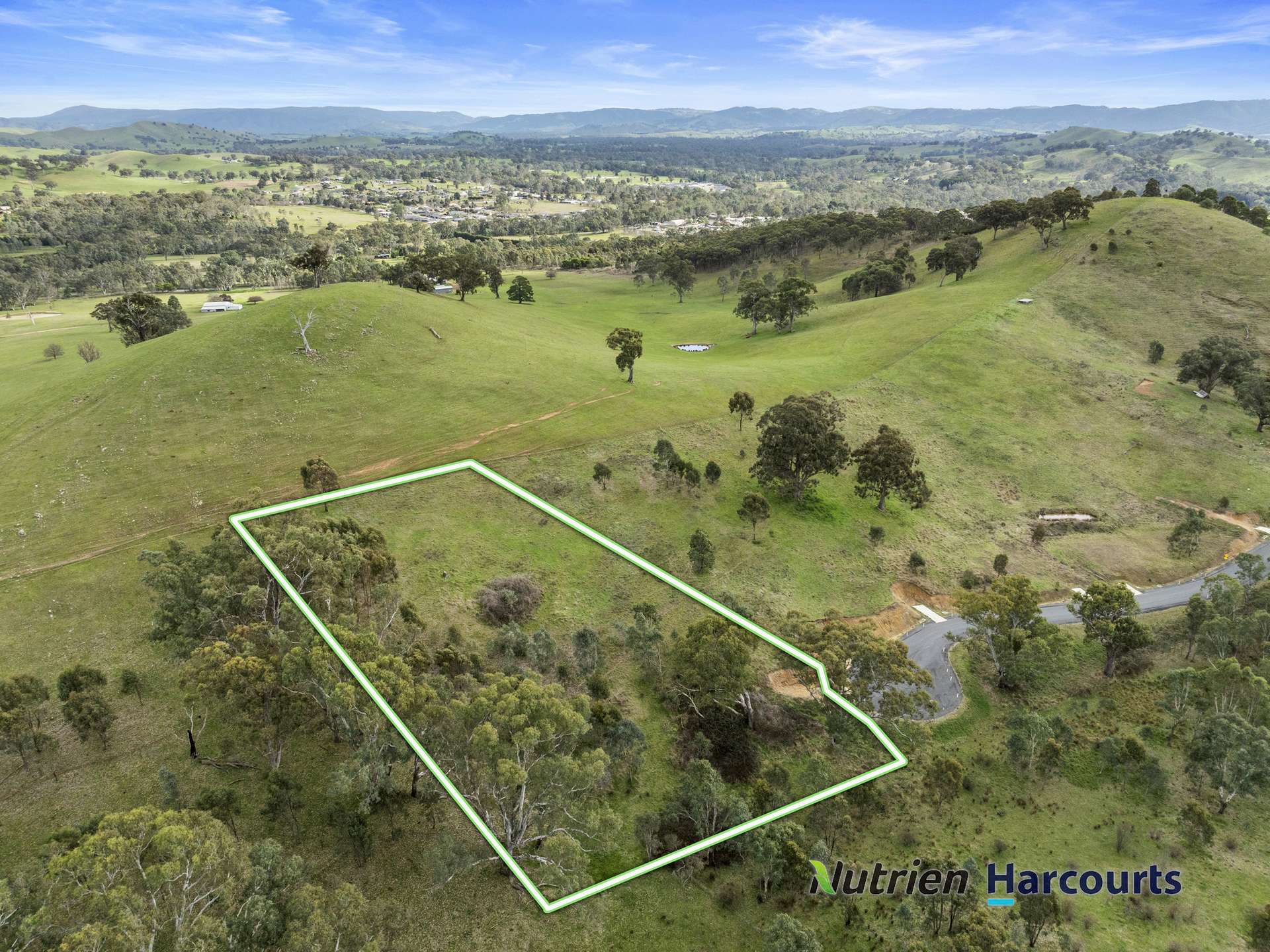 84 Moyle Street, Yea For Sale by Farmbuy.com - image 3