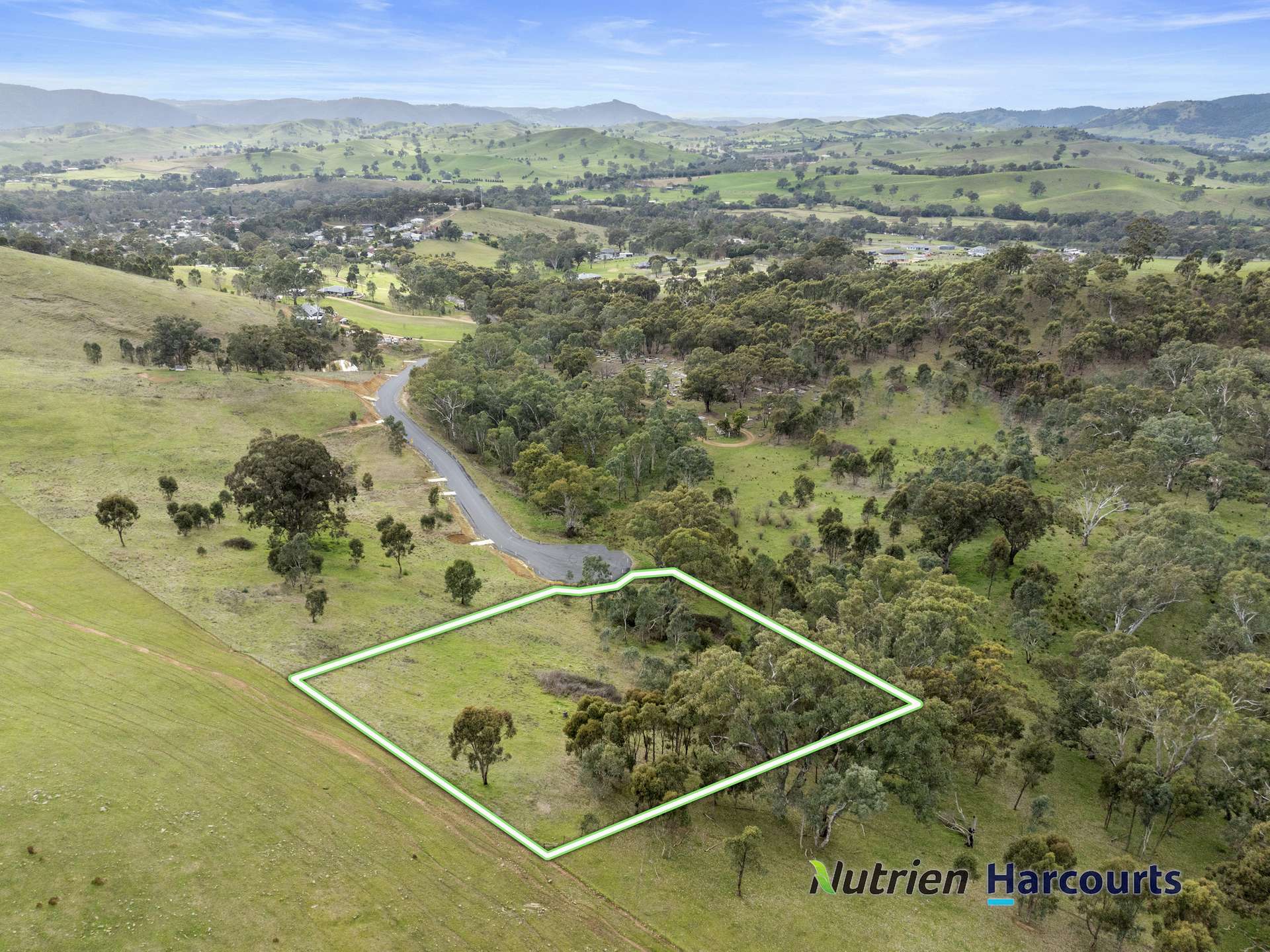 84 Moyle Street, Yea For Sale by Farmbuy.com - image 2