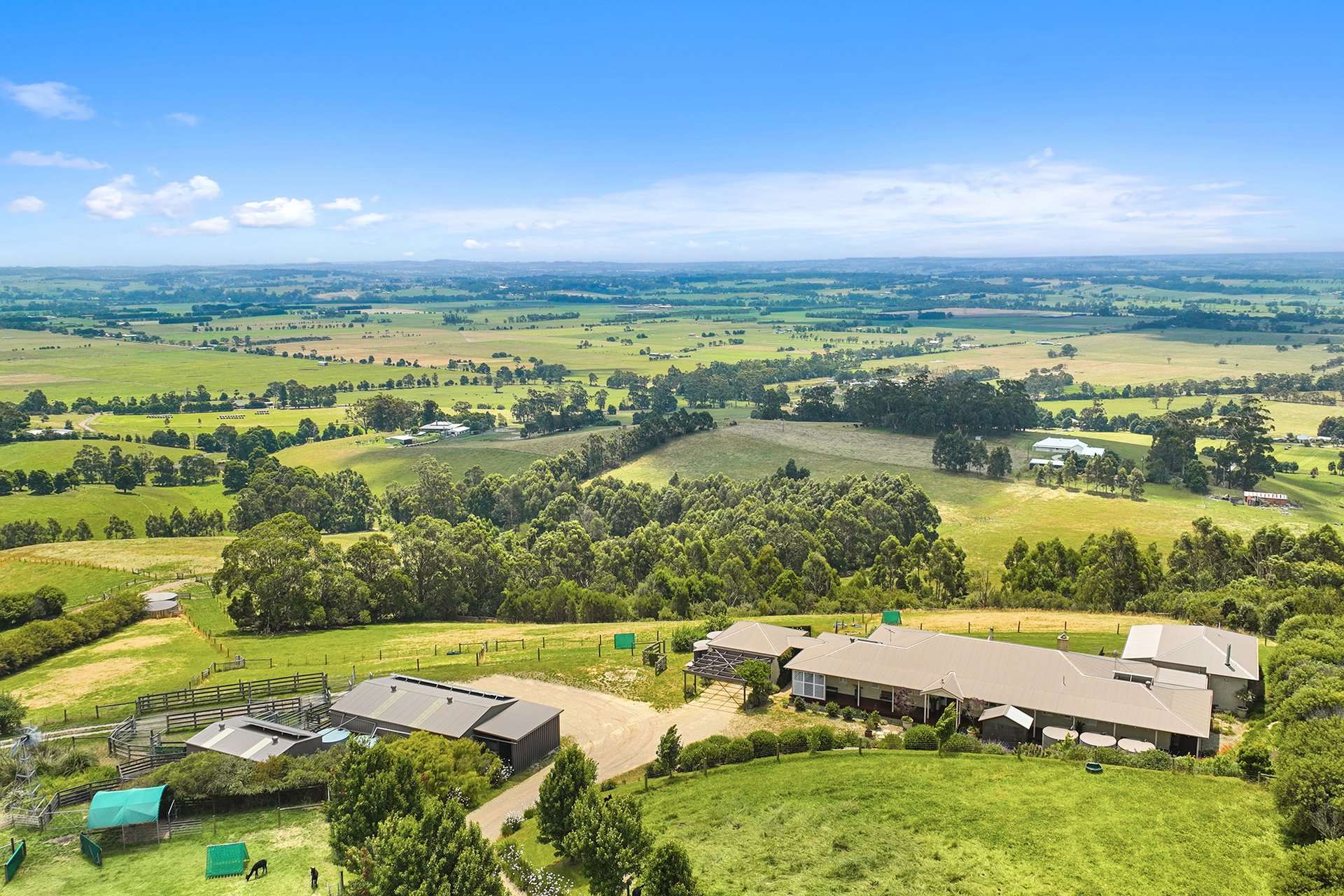 426 Yarragon Leongatha Road, Yarragon For Sale by Farmbuy.com - image 3