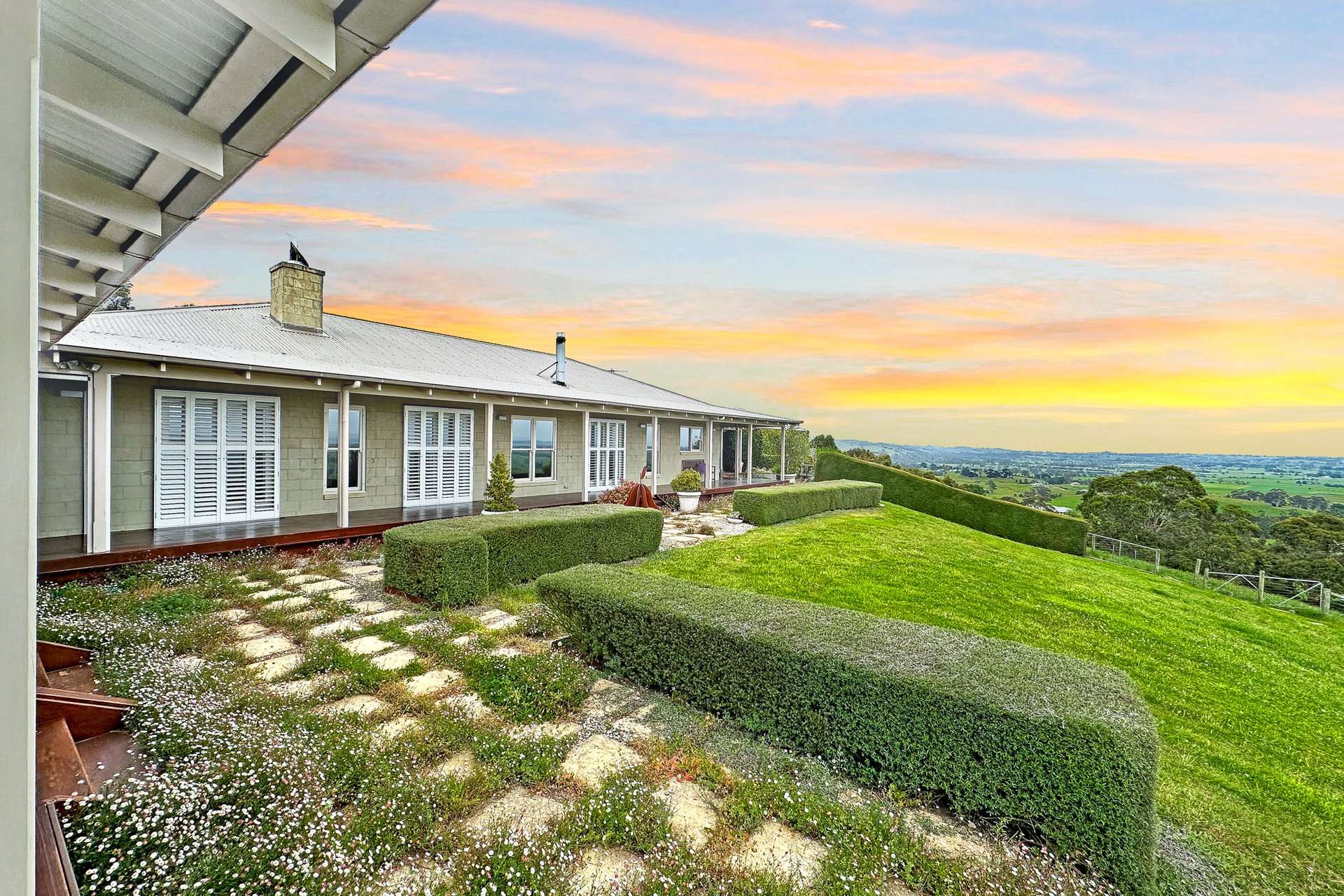 426 Yarragon Leongatha Road, Yarragon For Sale by Farmbuy.com - image 1