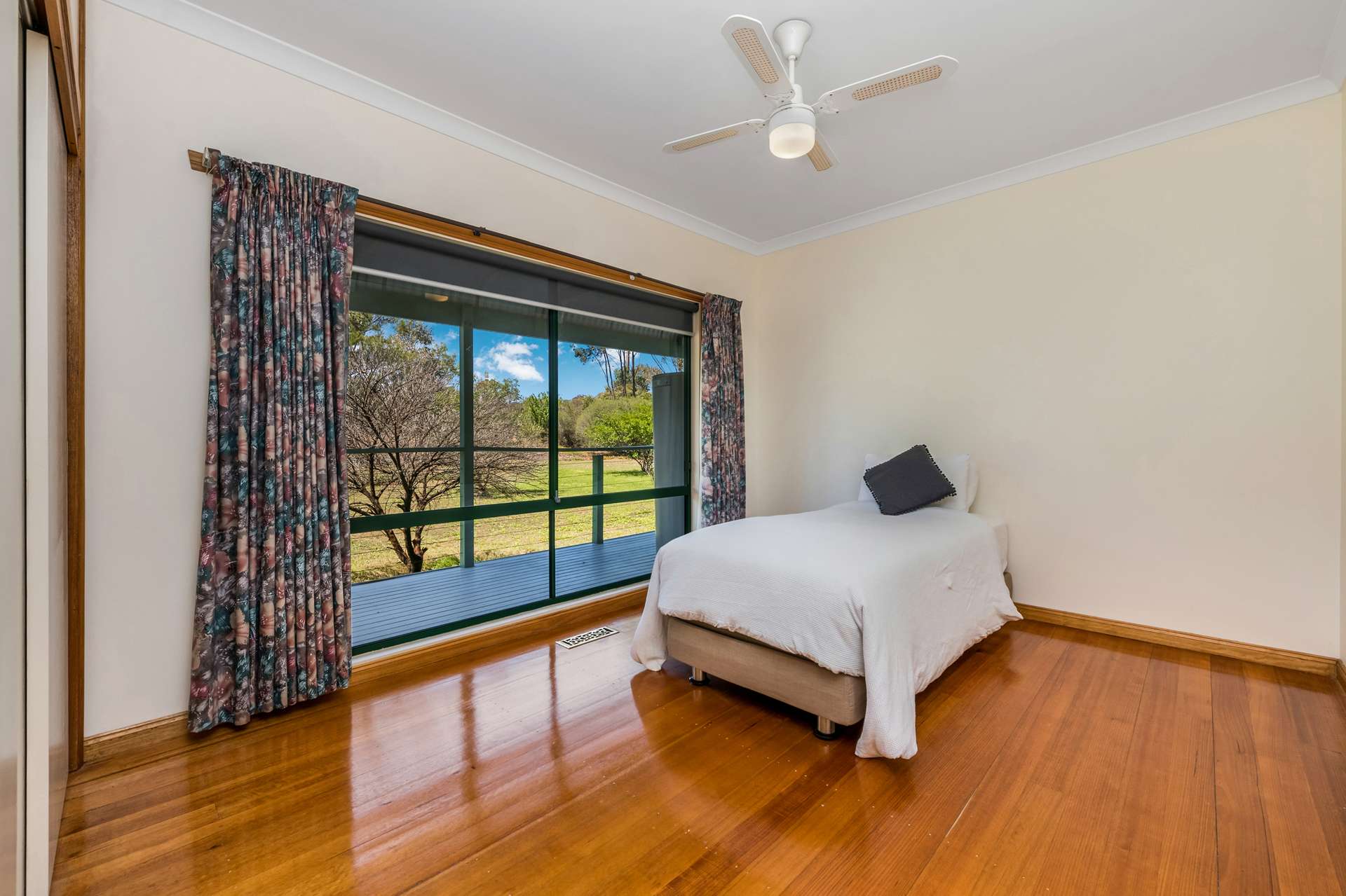 111 Doolan Crescent, Heathcote Sold by Farmbuy.com - image 11