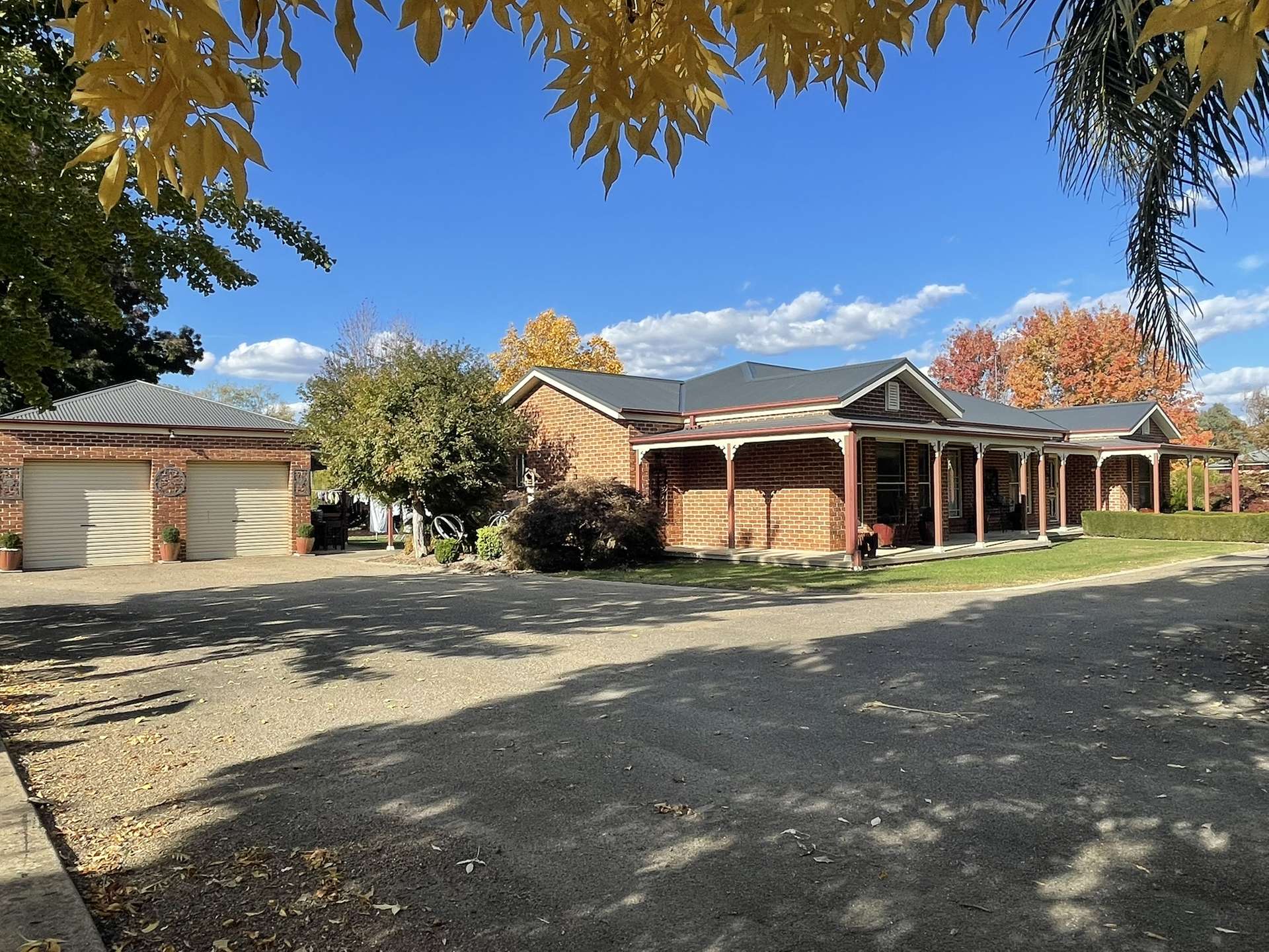 213 Punch Street, Gundagai For Sale by Farmbuy.com - image 3