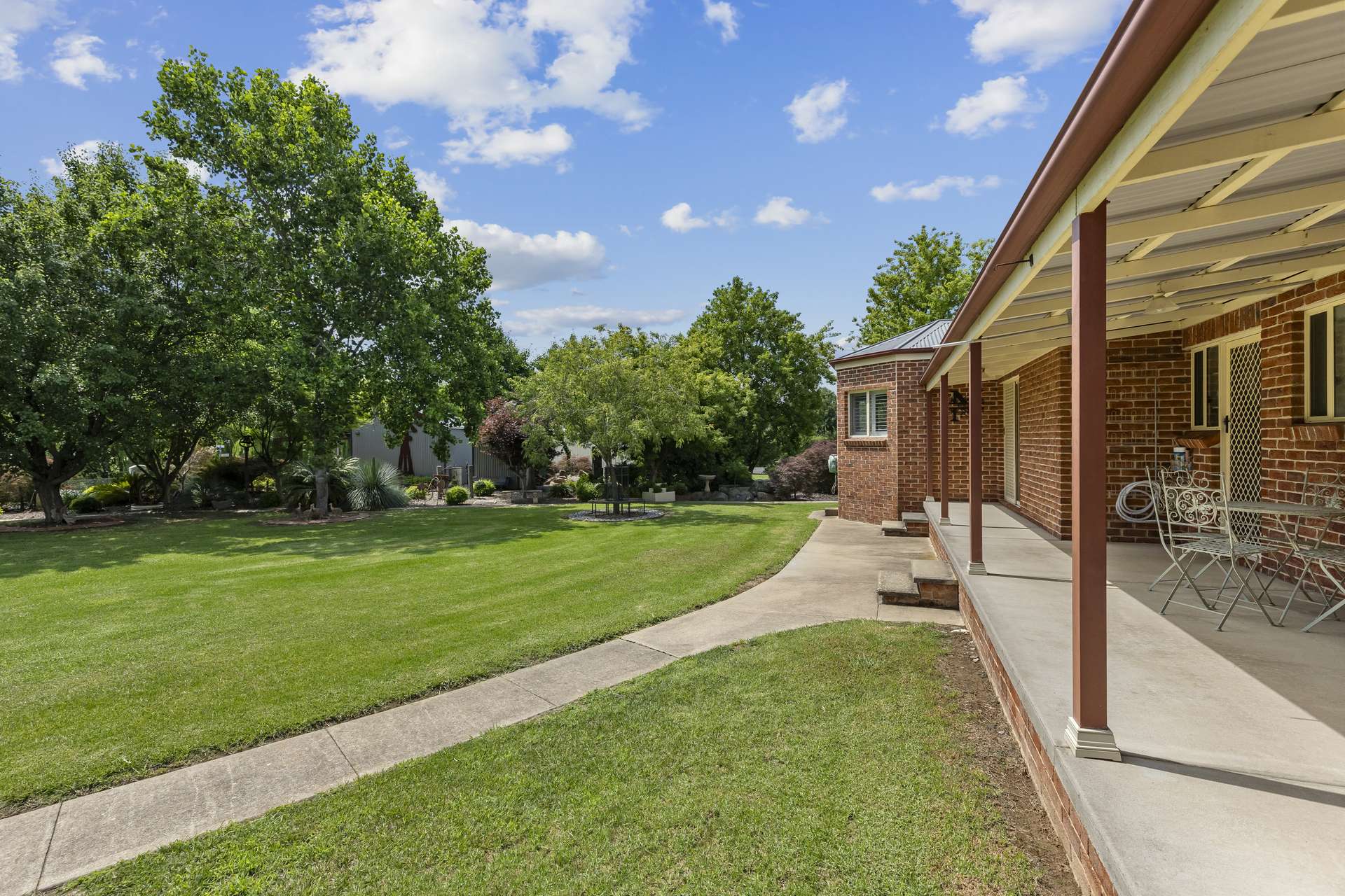213 Punch Street, Gundagai For Sale by Farmbuy.com - image 30