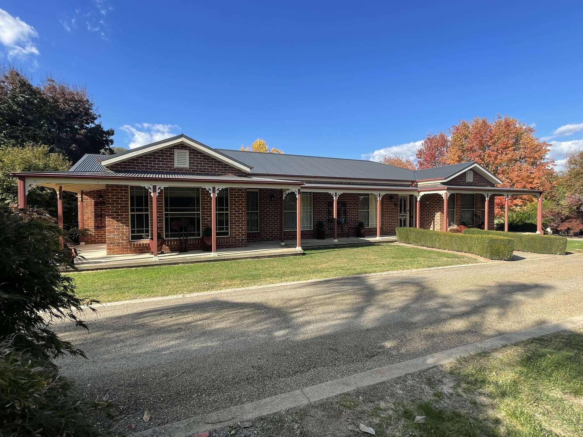213 Punch Street, Gundagai For Sale by Farmbuy.com - image 2