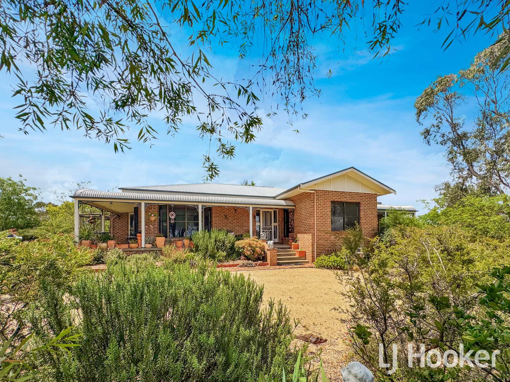 372 Swanbrook Road, Inverell For Sale by Farmbuy.com - image 1