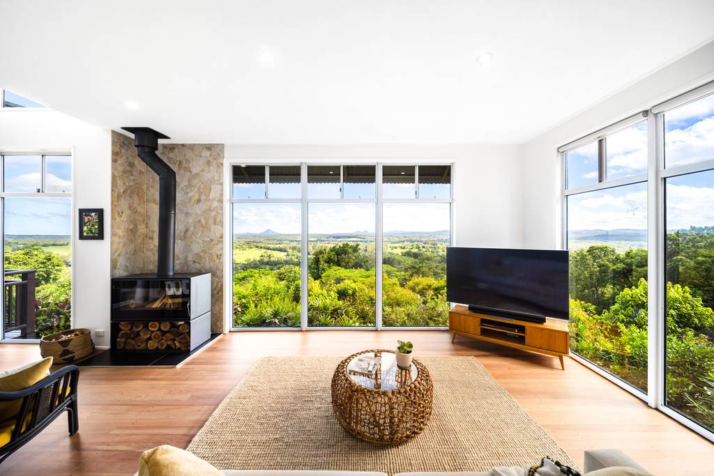 52 Binalong Road, Pinbarren QLD 4568