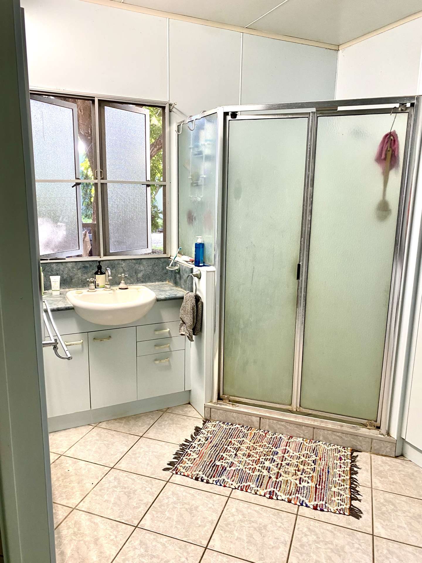 5806 Ayr Dalbeg  Road, Millaroo For Sale by Farmbuy.com - image 18