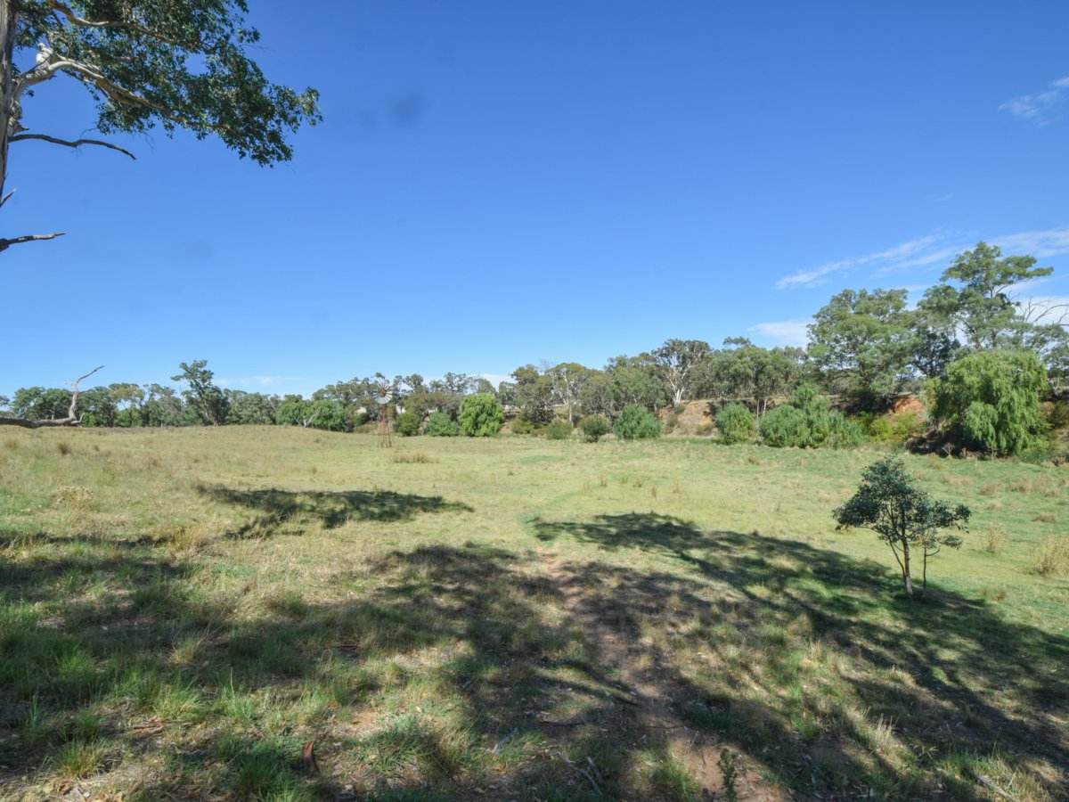 1089 Henry Lawson Way, Young Sold by Farmbuy.com - image 9