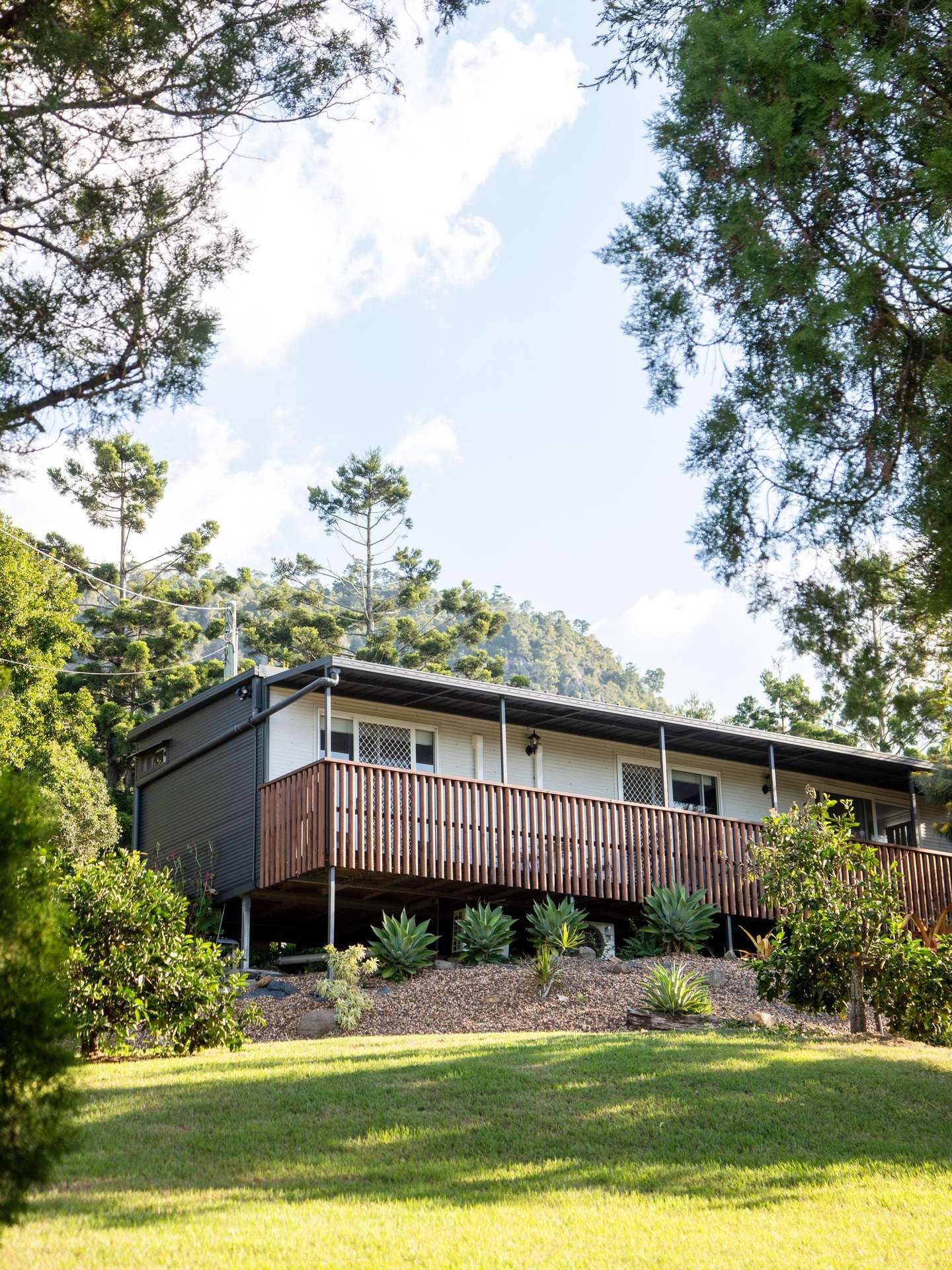 68 Myleema Road, Mount Archer For Sale by Farmbuy.com - image 21