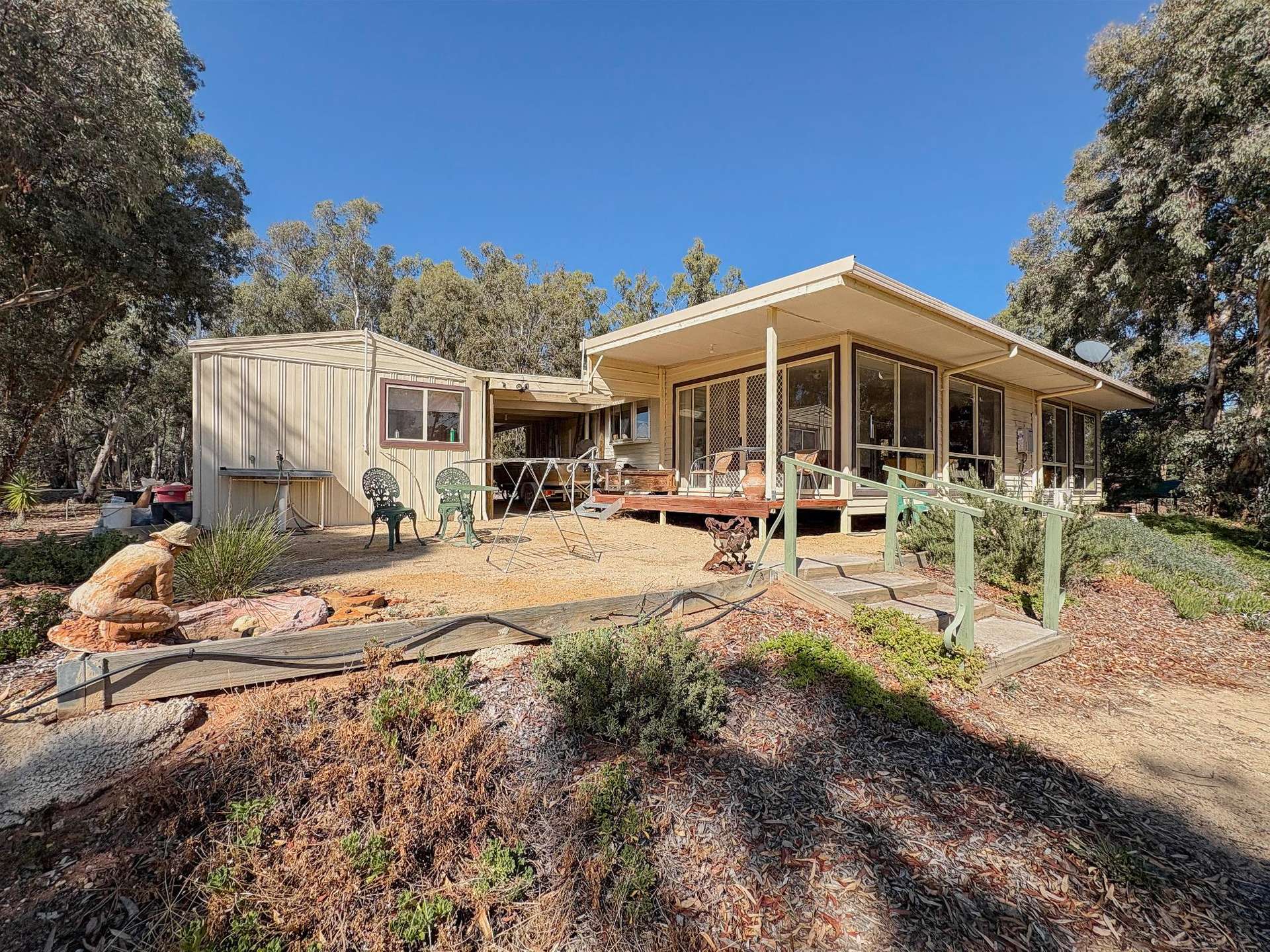 11 Whirlpool Lane, Murrabit Auction by Farmbuy.com - image 3