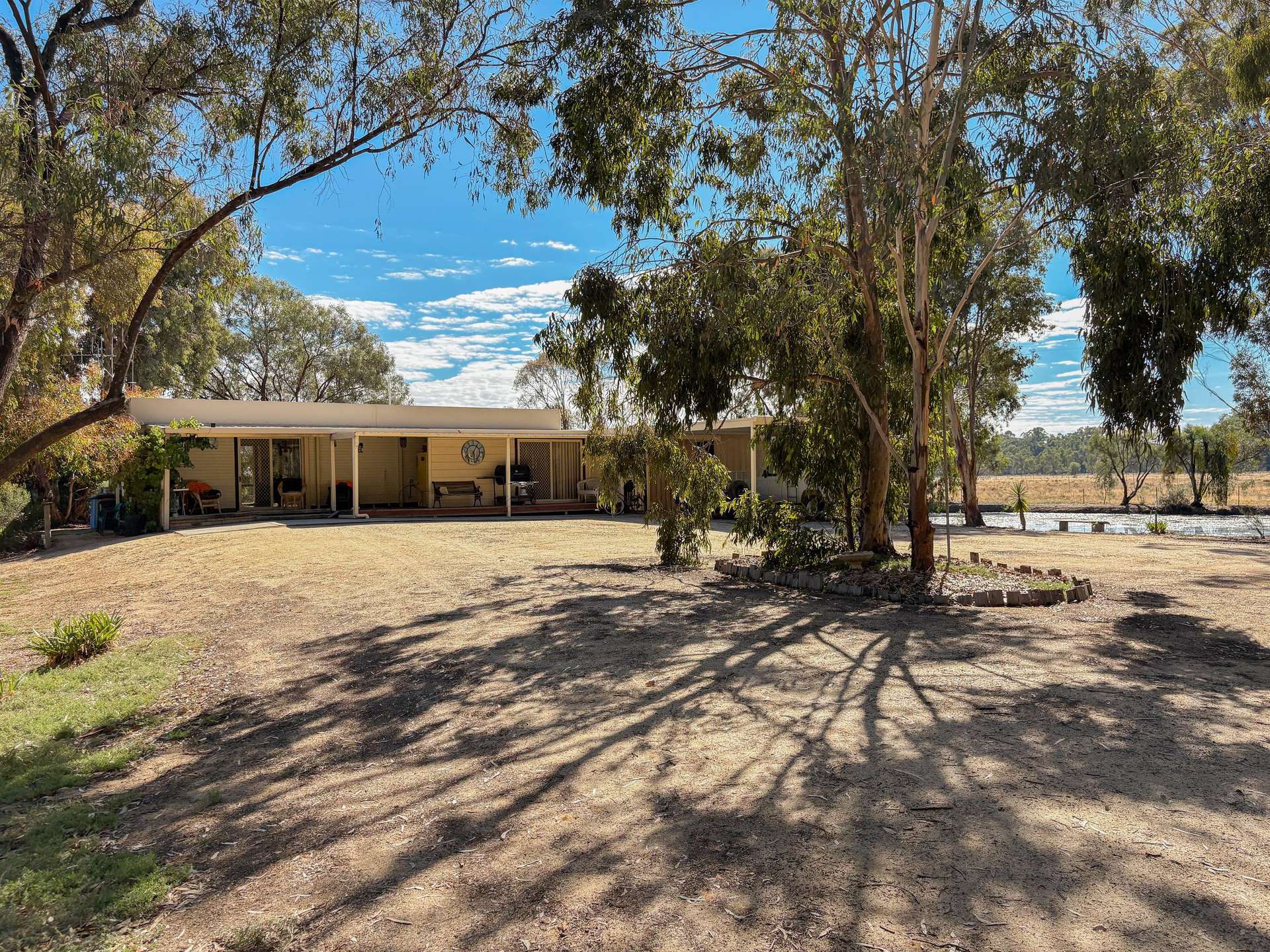11 Whirlpool Lane, Murrabit Auction by Farmbuy.com - image 1