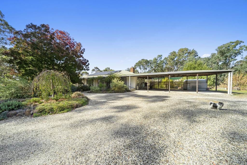 120 HIGHLANDS ROAD, Seymour VIC 3660