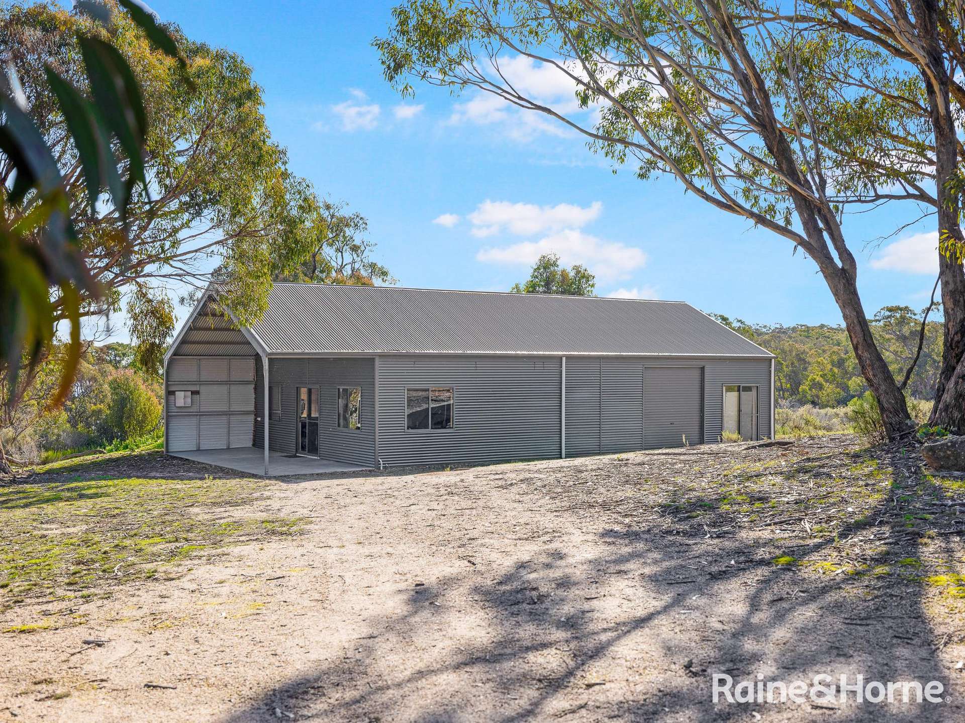 439 Whalans Lane, Mount Rankin For Sale by Farmbuy.com - image 32