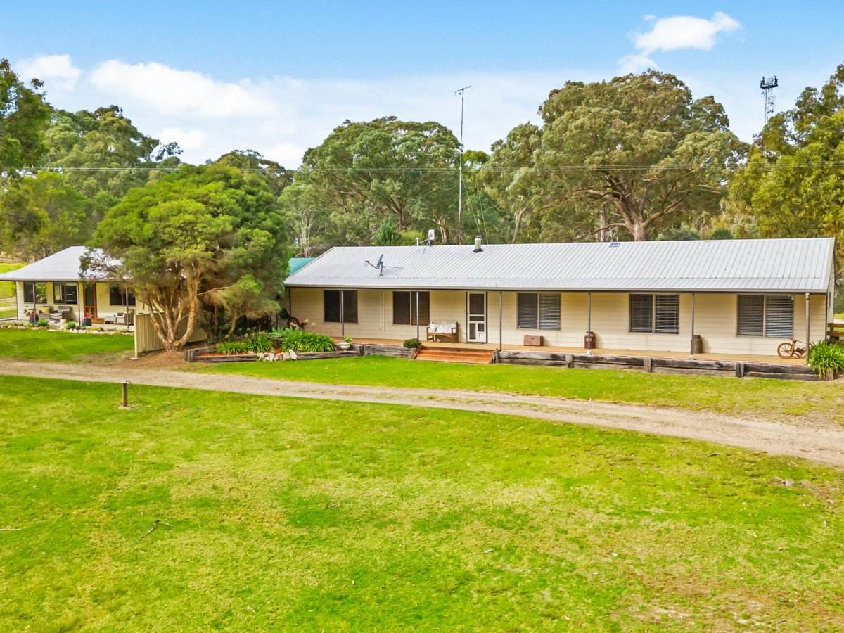 128 & 128A Waddells Road, Nicholson Sold by Farmbuy.com - image 1