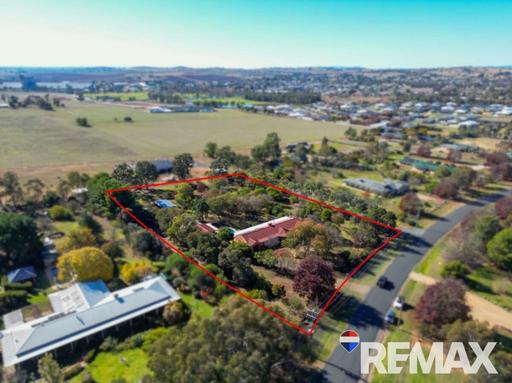 7 Smythe Road, Junee NSW 2663