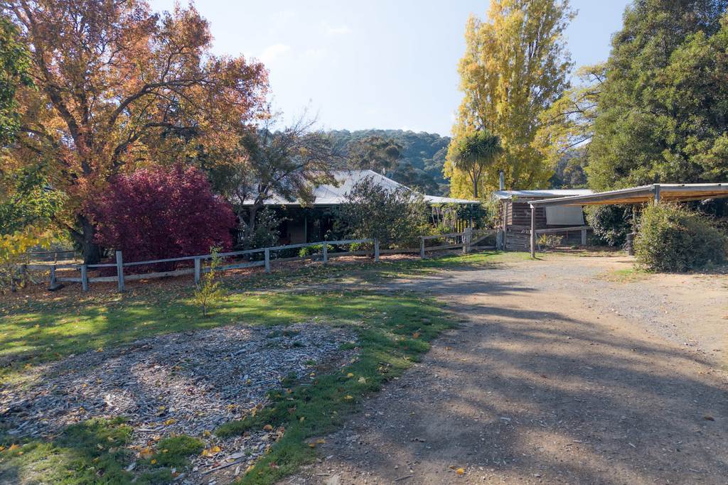 1370 Old Tolmie Road, Tolmie VIC 3723