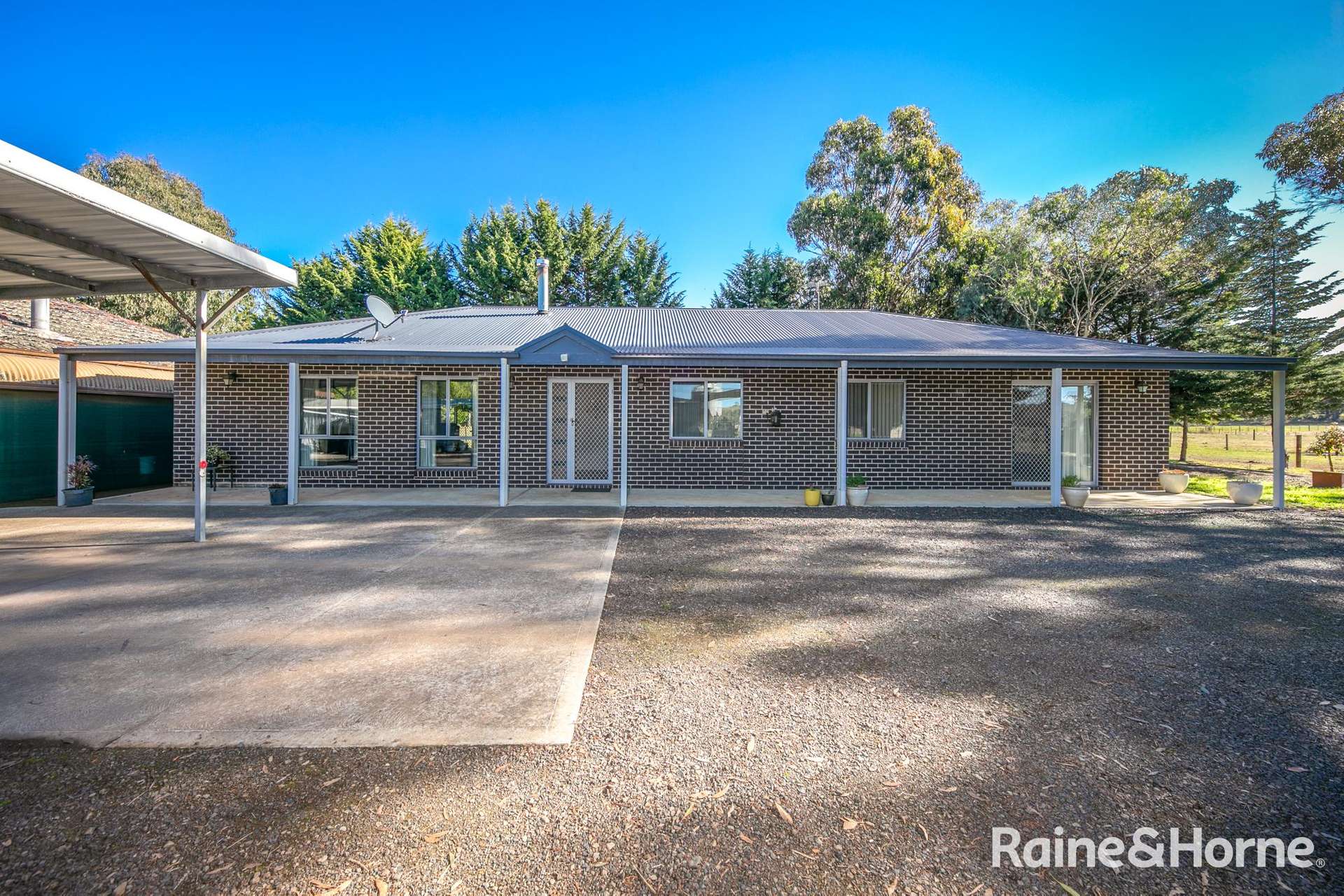 84 Fraser Road, Goldie Sold by Farmbuy.com - image 3